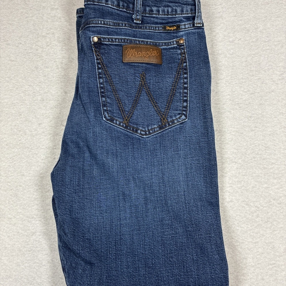 Wrangler Jeans Men's 36x32 Regular Fit Premium Quality Dark Wash Straight Leg